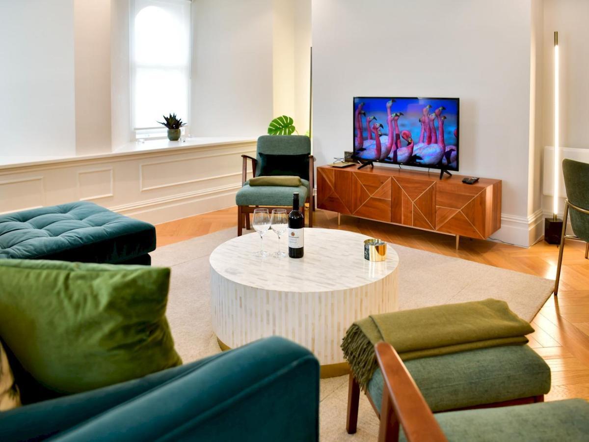 Pass The Keys Beautiful 2 Bed Apartment With Parking In The Bay كارديف المظهر الخارجي الصورة