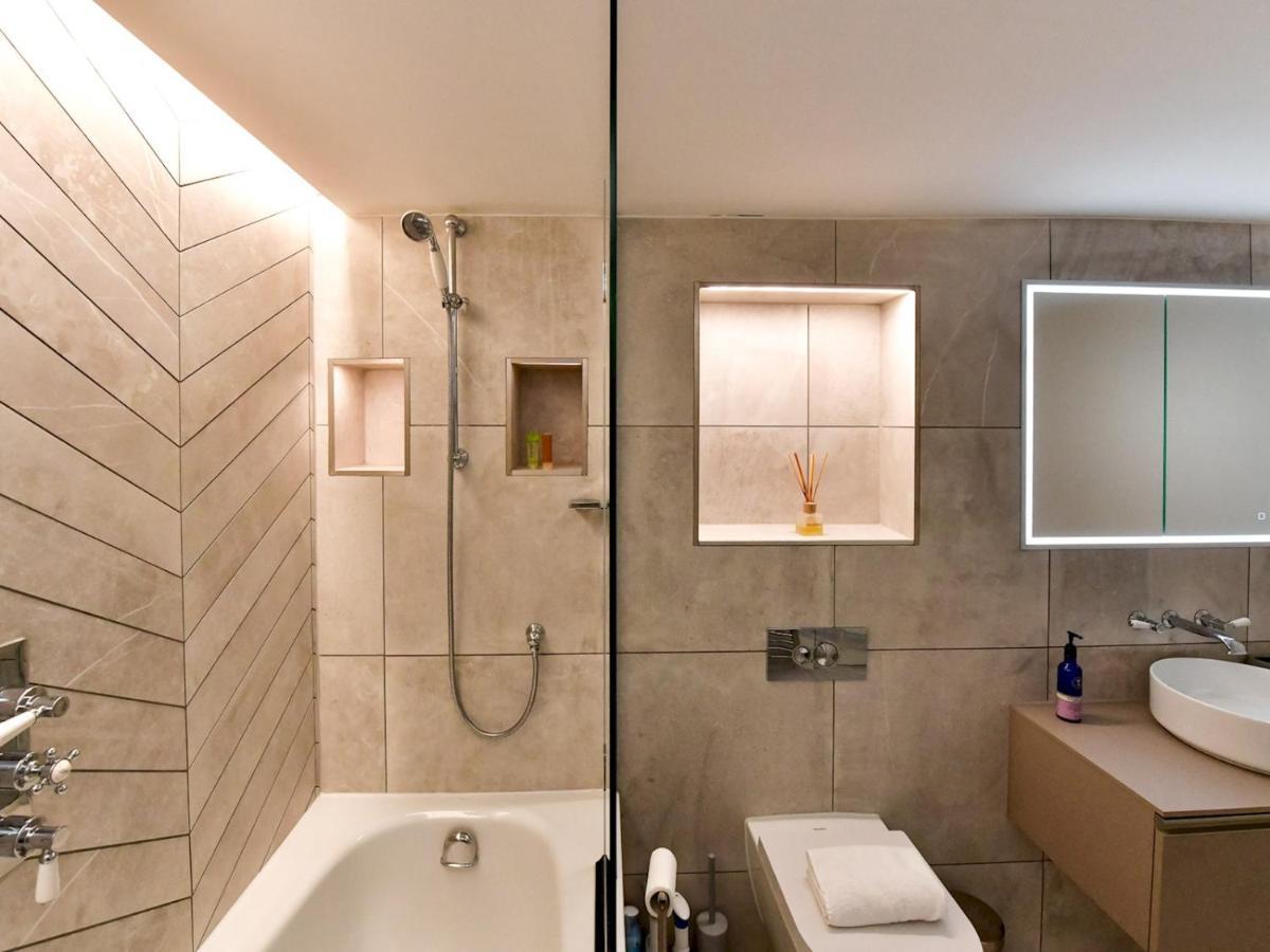 Pass The Keys Beautiful 2 Bed Apartment With Parking In The Bay كارديف المظهر الخارجي الصورة