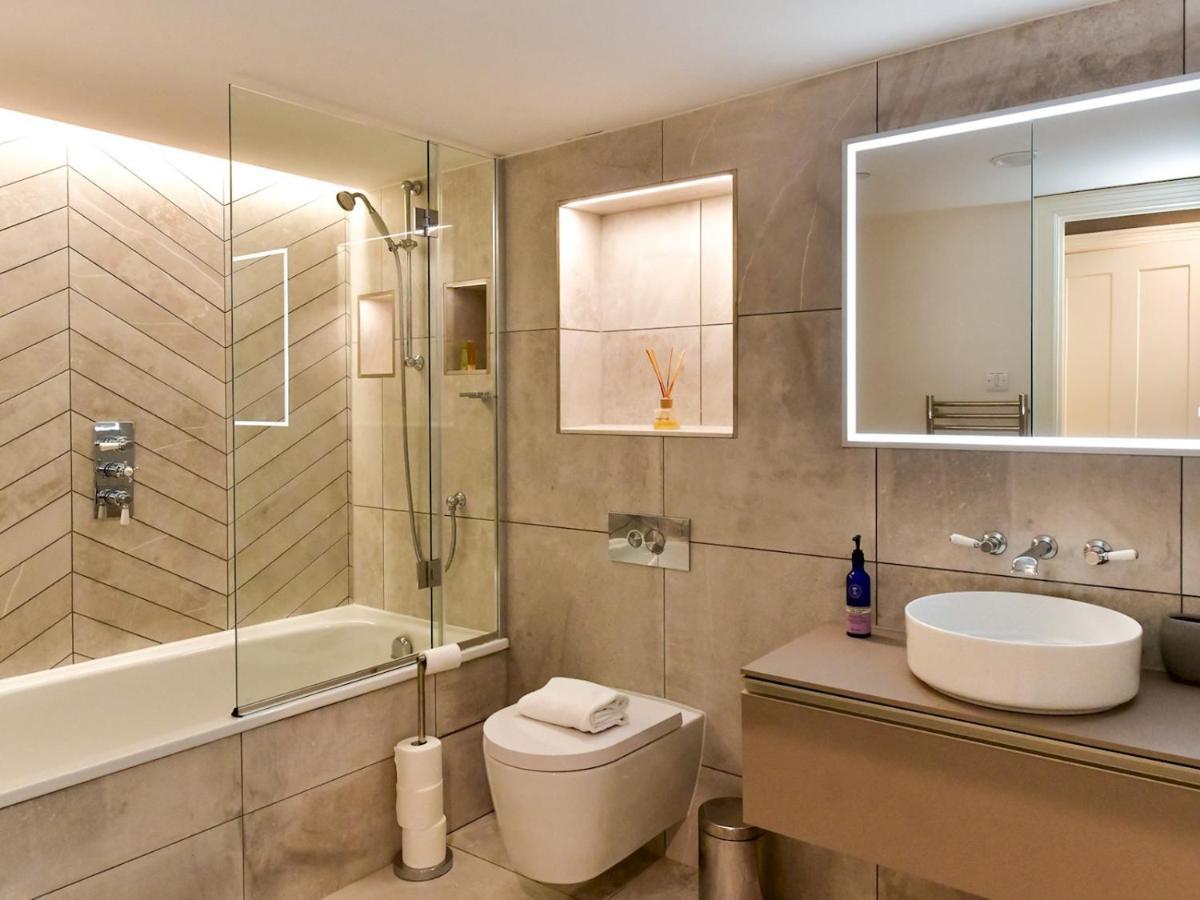 Pass The Keys Beautiful 2 Bed Apartment With Parking In The Bay كارديف المظهر الخارجي الصورة