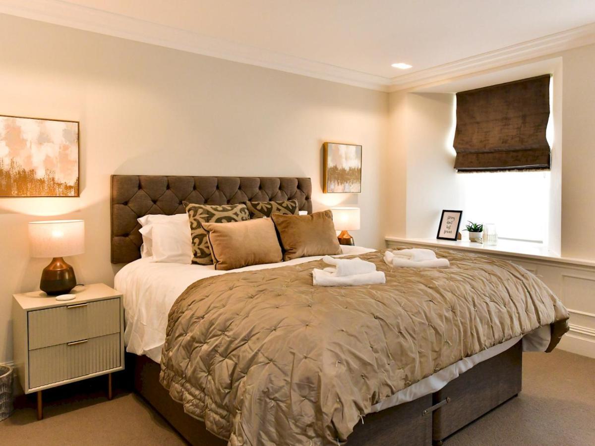 Pass The Keys Beautiful 2 Bed Apartment With Parking In The Bay كارديف المظهر الخارجي الصورة